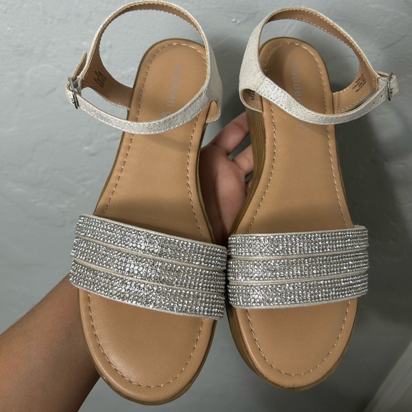 Madden Girl Bling Sandals NWOT - Picture 2 of 5